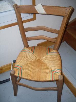 Réalisation d'une chaise en paillage