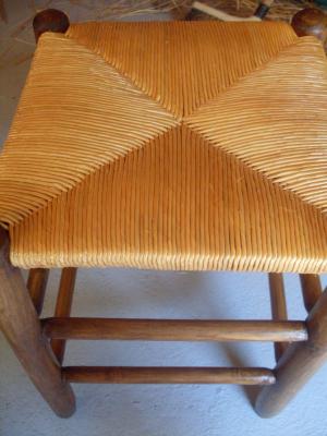 Réalisation d'un tabouret en paillage